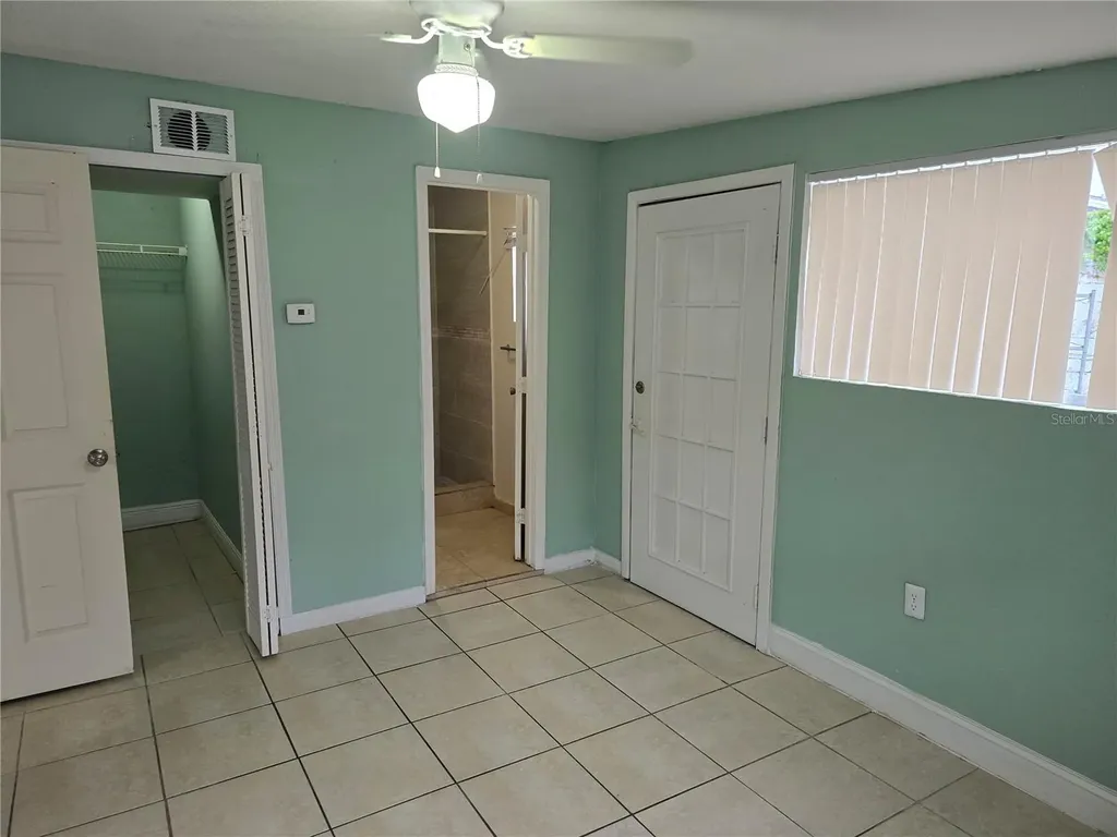 6217 Blossom Avenue Tampa FL 33614
