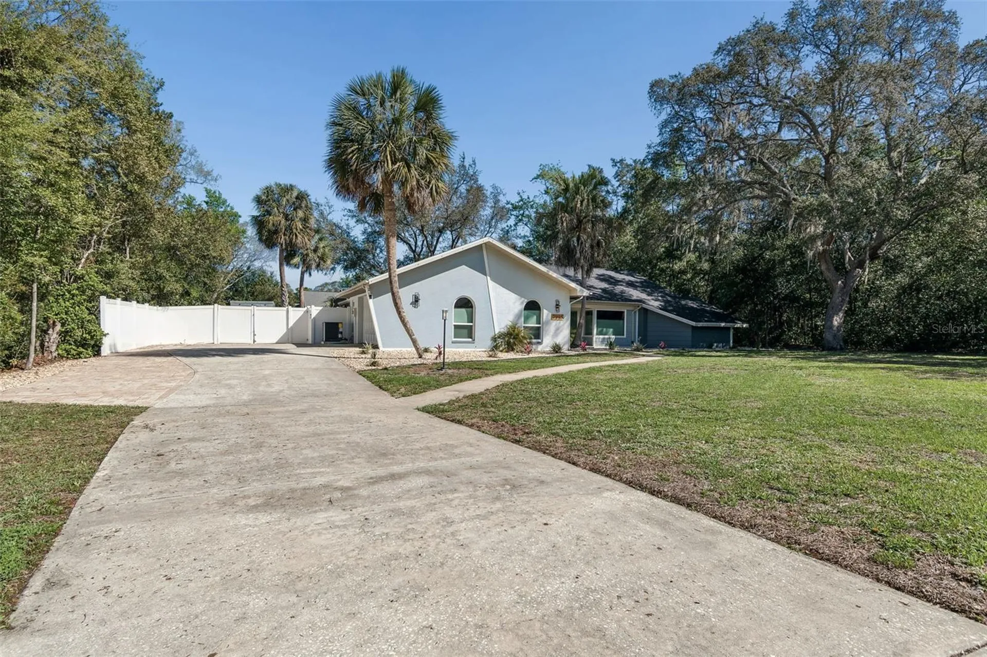 7995 Chaucer Drive Weeki Wachee FL 34607