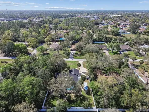 7995 Chaucer Drive Weeki Wachee FL 34607