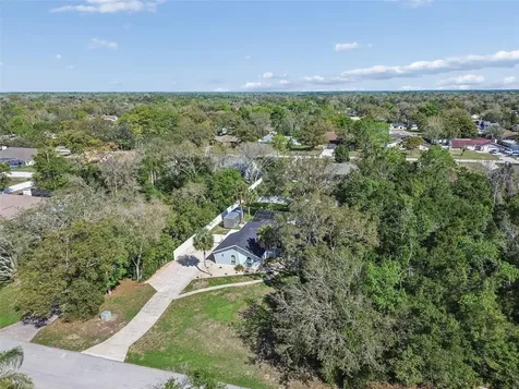 7995 Chaucer Drive Weeki Wachee FL 34607