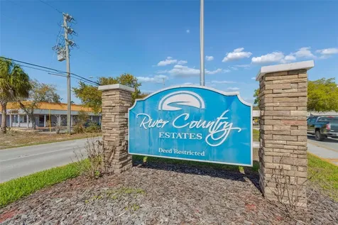 7995 Chaucer Drive Weeki Wachee FL 34607