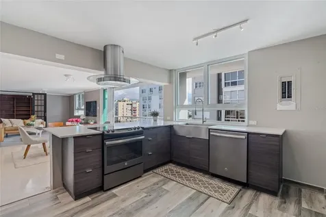 77 C.king's Court San Juan PR 00911