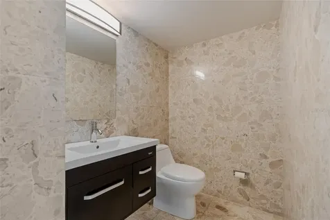 77 C.king's Court San Juan PR 00911