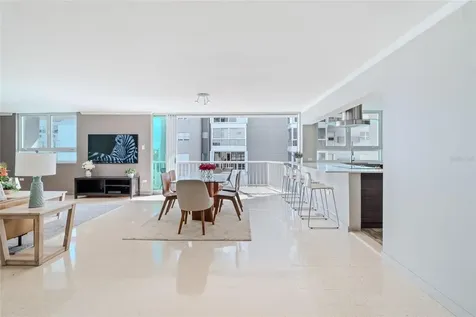 77 C.king's Court San Juan PR 00911