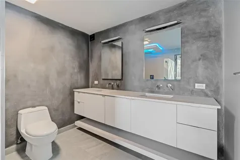 77 C.king's Court San Juan PR 00911