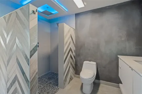 77 C.king's Court San Juan PR 00911