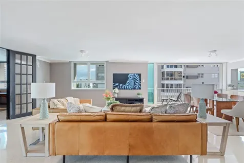 77 C.king's Court San Juan PR 00911