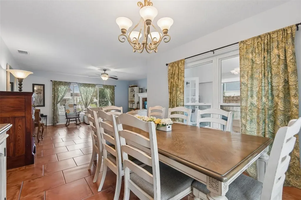 6815 Mitchell Circle Tampa FL 33634