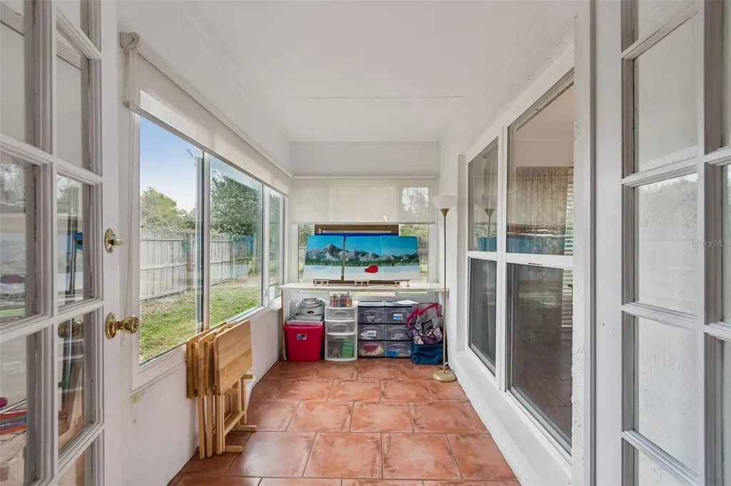6815 Mitchell Circle Tampa FL 33634