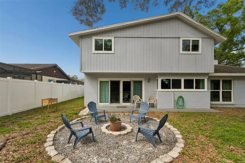 6815 Mitchell Circle Tampa FL 33634