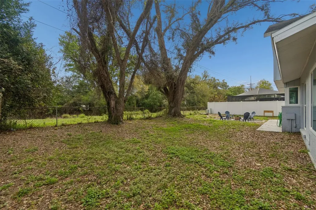 6815 Mitchell Circle Tampa FL 33634