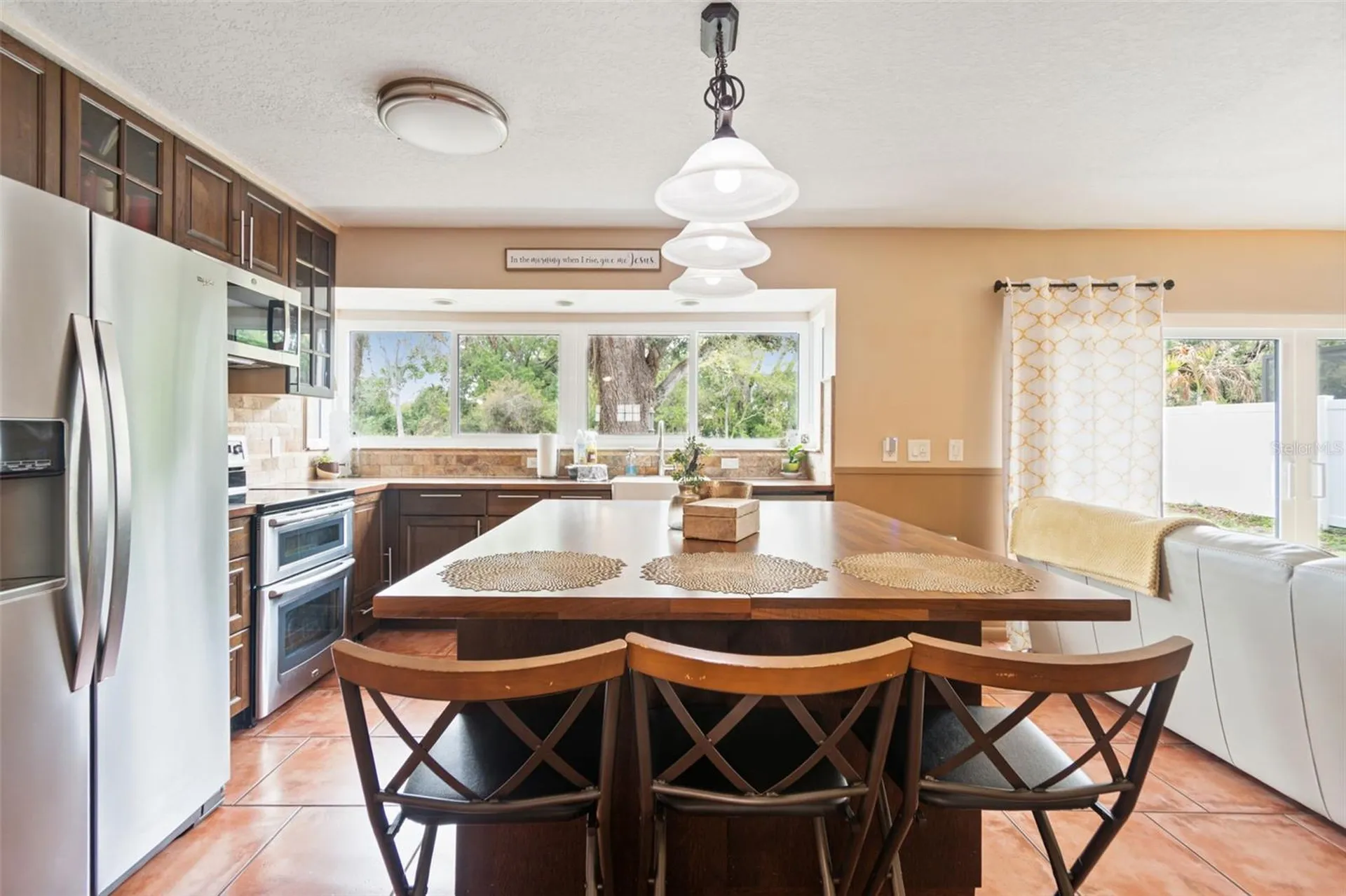 6815 Mitchell Circle Tampa FL 33634
