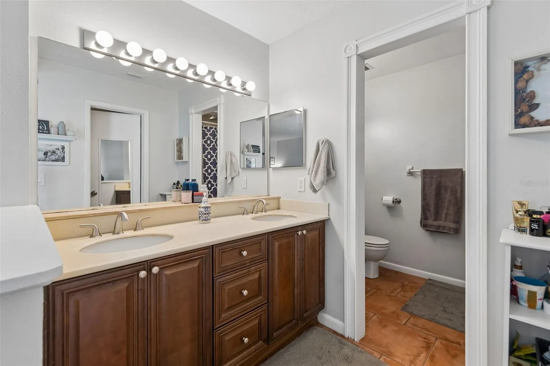 6815 Mitchell Circle Tampa FL 33634