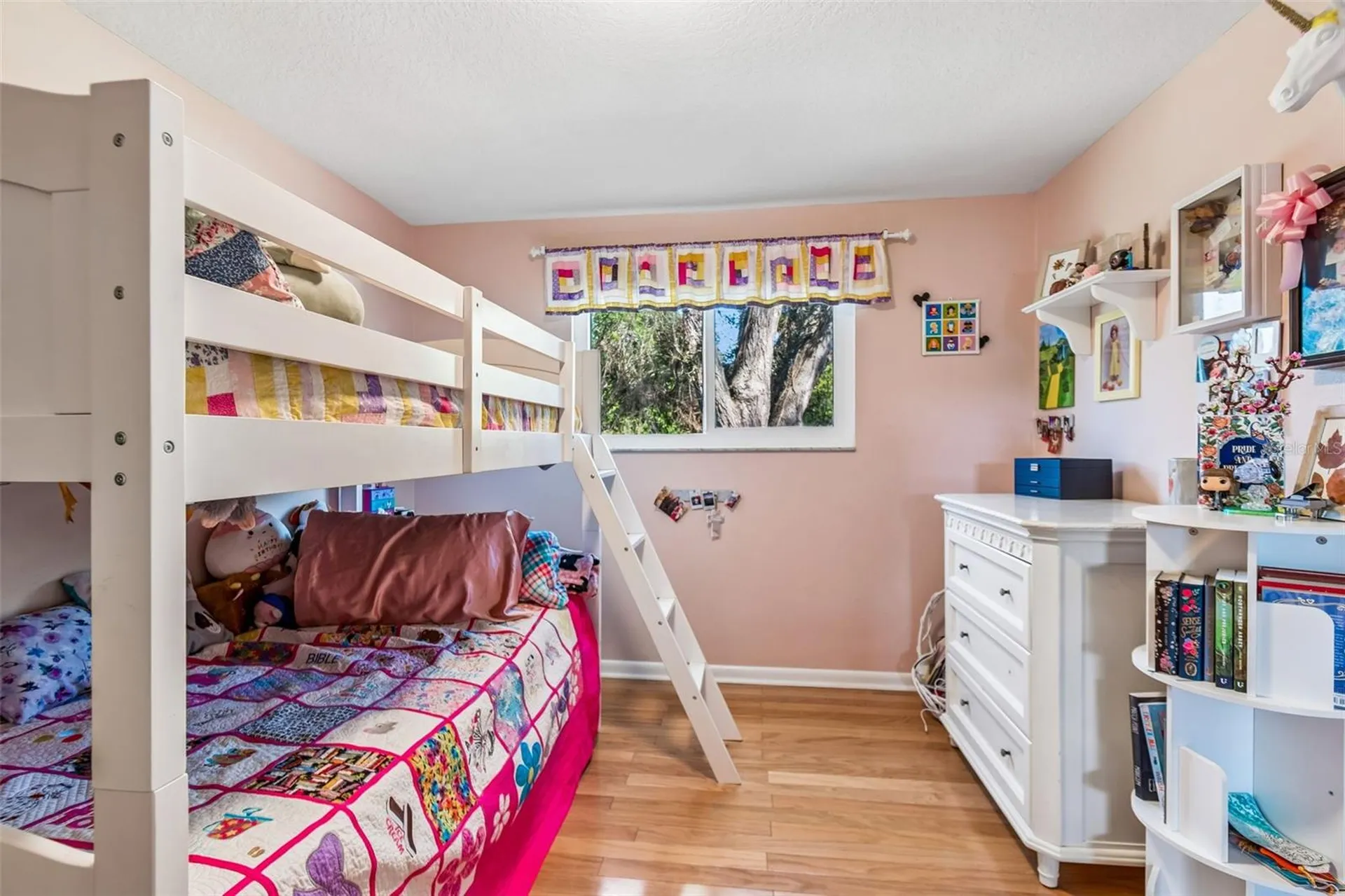 6815 Mitchell Circle Tampa FL 33634