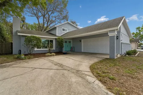 6815 Mitchell Circle Tampa FL 33634