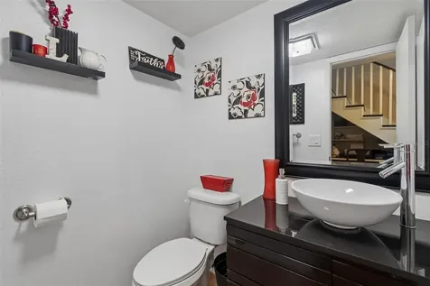 6815 Mitchell Circle Tampa FL 33634