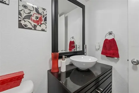 6815 Mitchell Circle Tampa FL 33634