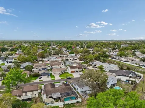 6815 Mitchell Circle Tampa FL 33634