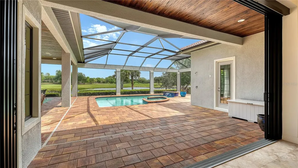 4127 Founders Club Drive Sarasota FL 34240