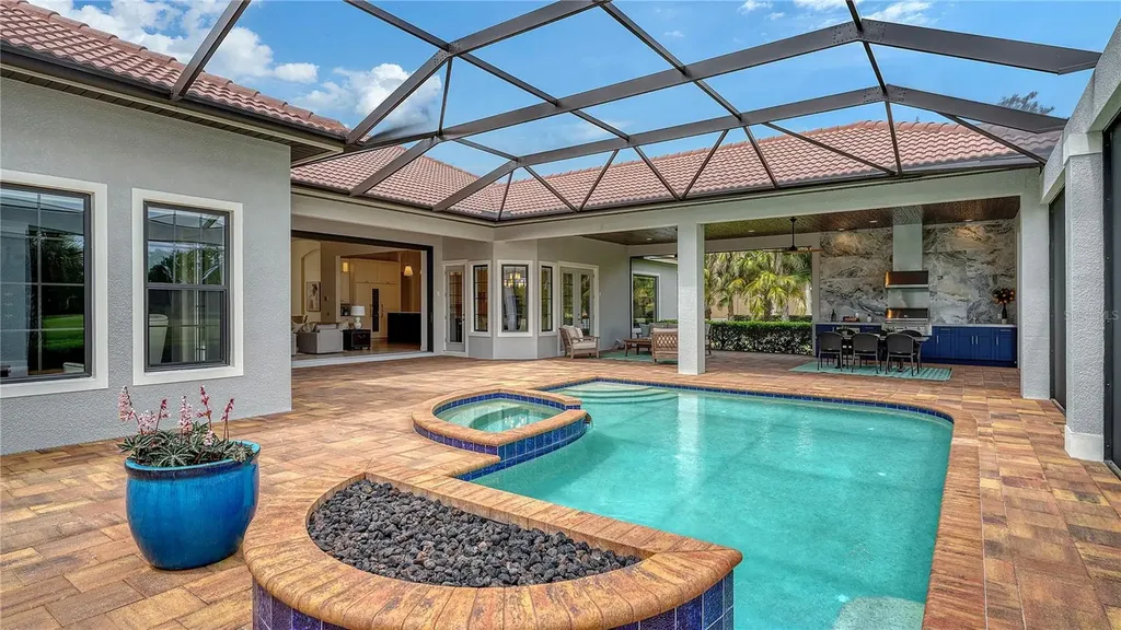 4127 Founders Club Drive Sarasota FL 34240