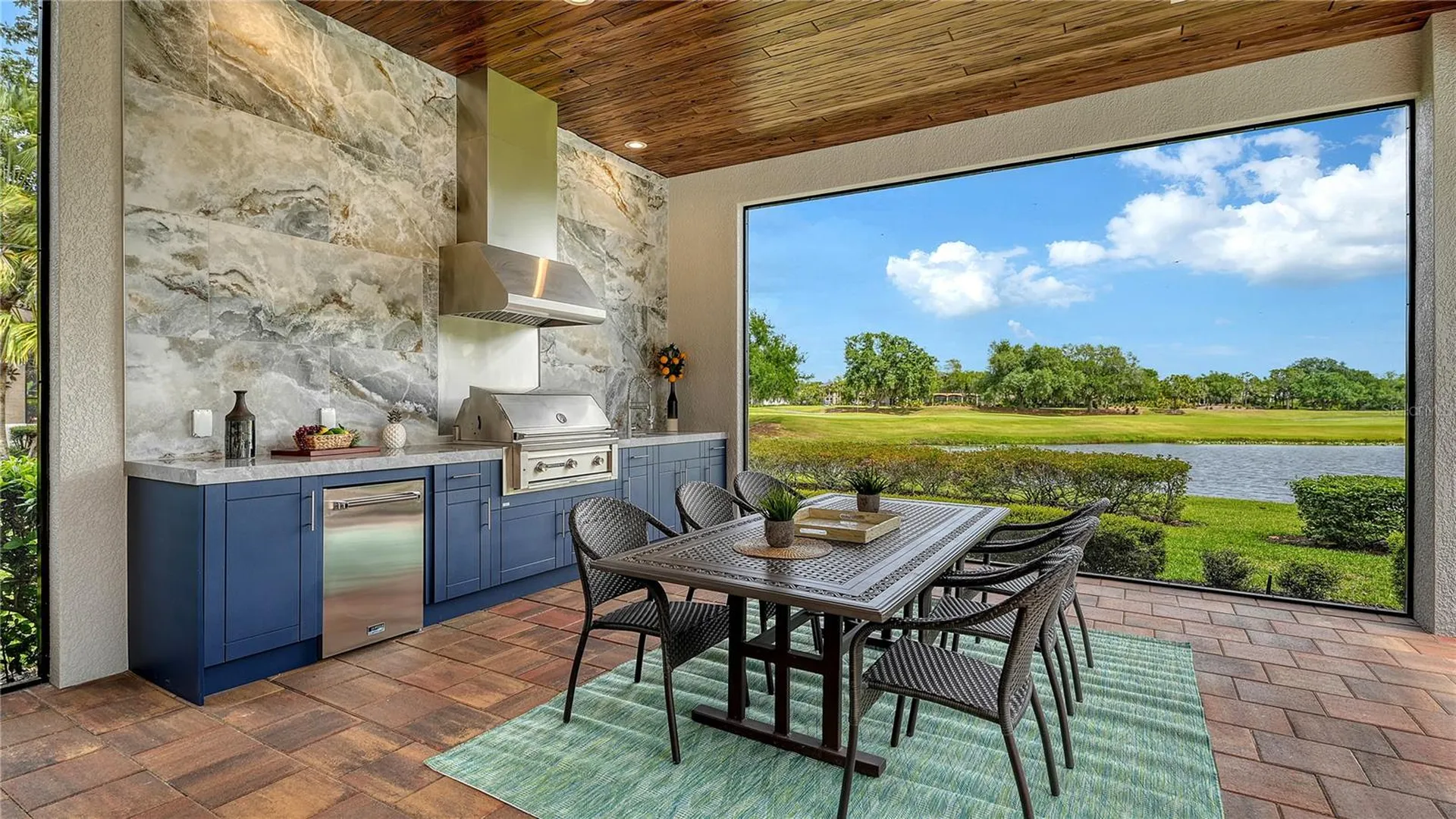 4127 Founders Club Drive Sarasota FL 34240