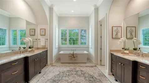 4127 Founders Club Drive Sarasota FL 34240