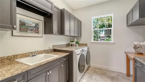 4127 Founders Club Drive Sarasota FL 34240