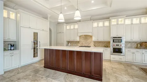 4127 Founders Club Drive Sarasota FL 34240
