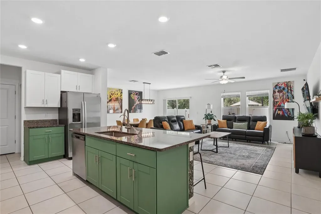 1718 Red Loop Lakeland FL 33801