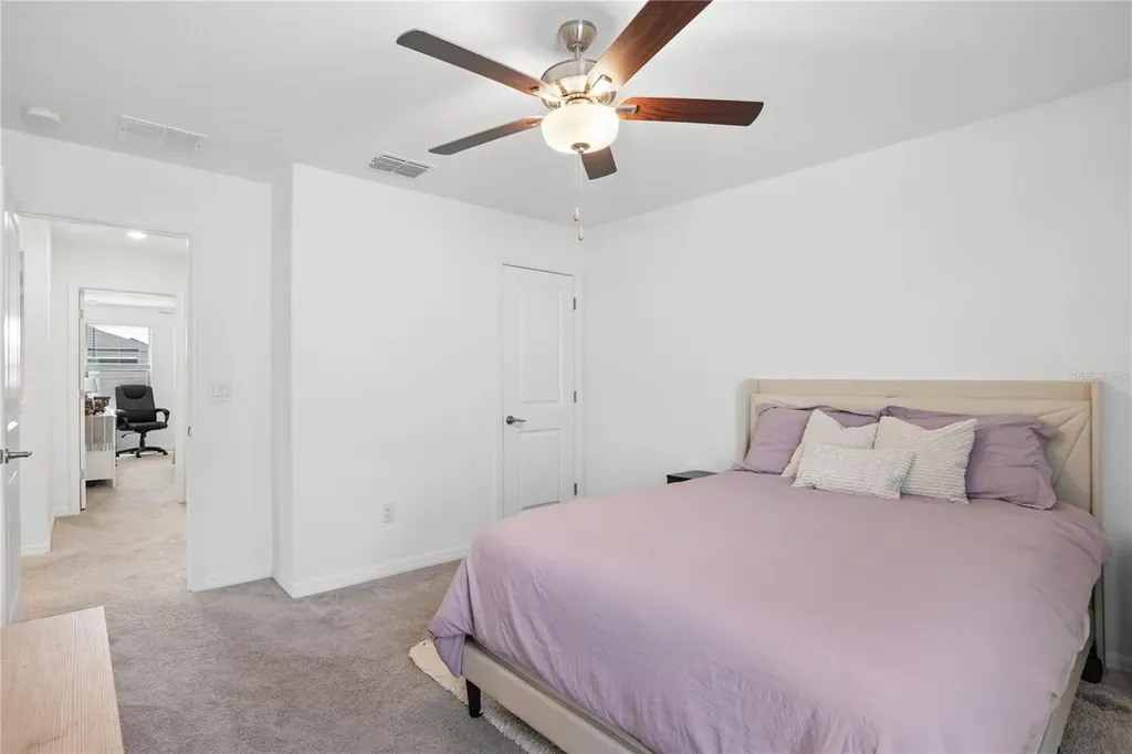 1718 Red Loop Lakeland FL 33801