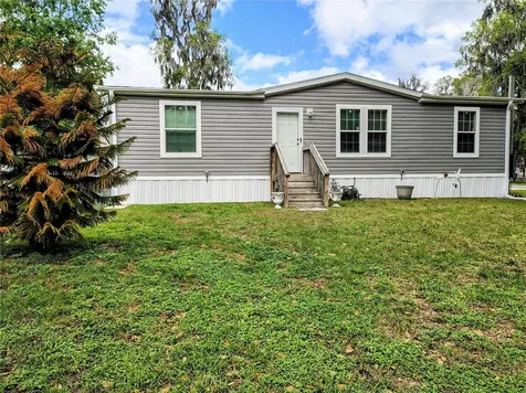 1912 Cr 439c Lake Panasoffkee FL 33538