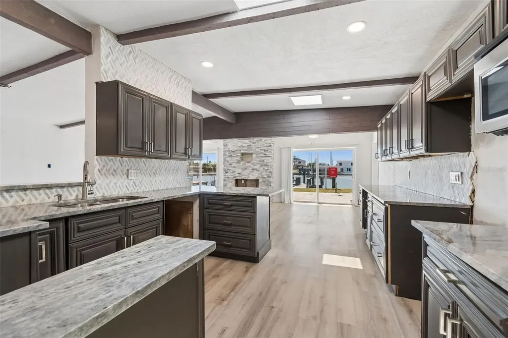 16108 5th Street E Redington Beach FL 33708