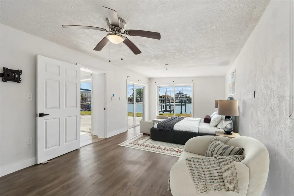 16108 5th Street E Redington Beach FL 33708