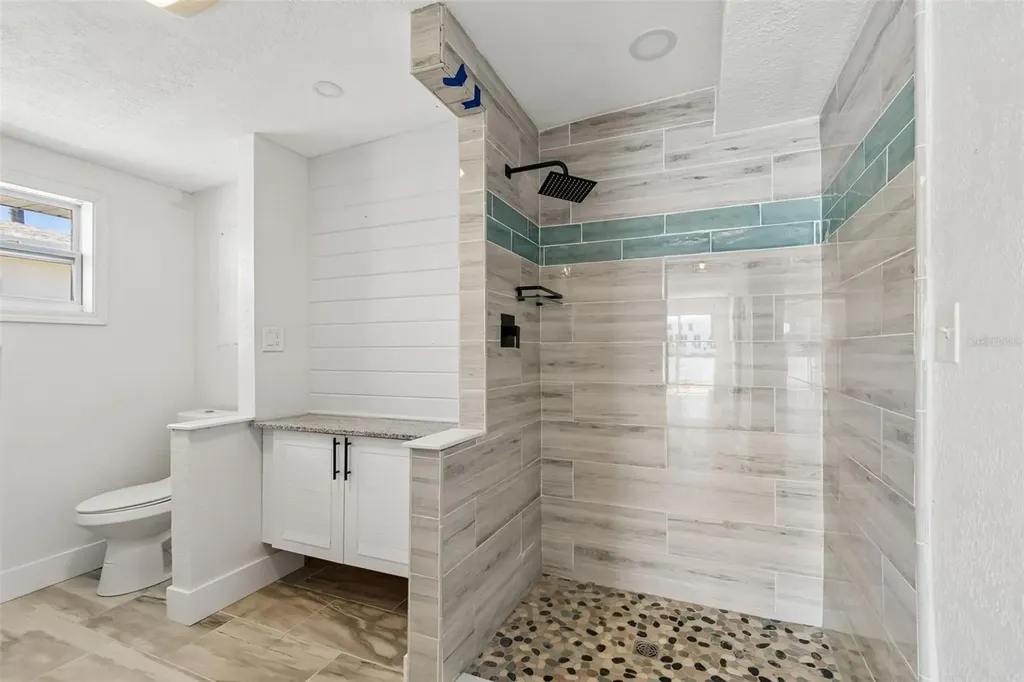 16108 5th Street E Redington Beach FL 33708