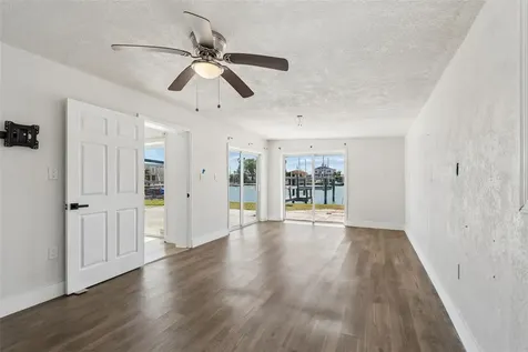 16108 5th Street E Redington Beach FL 33708
