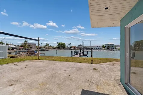 16108 5th Street E Redington Beach FL 33708