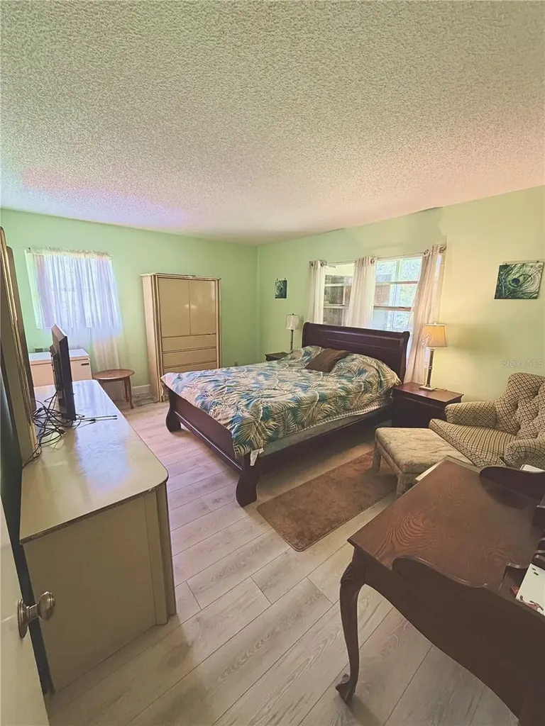 140 Lake Meryl Drive West Palm Beach FL 33411