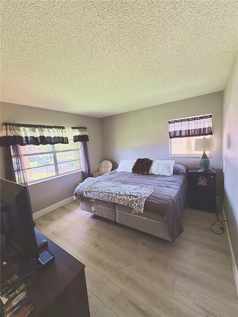140 Lake Meryl Drive West Palm Beach FL 33411
