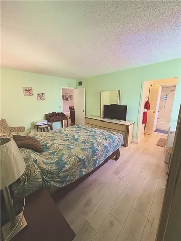 140 Lake Meryl Drive West Palm Beach FL 33411
