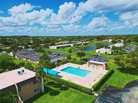 140 Lake Meryl Drive West Palm Beach FL 33411