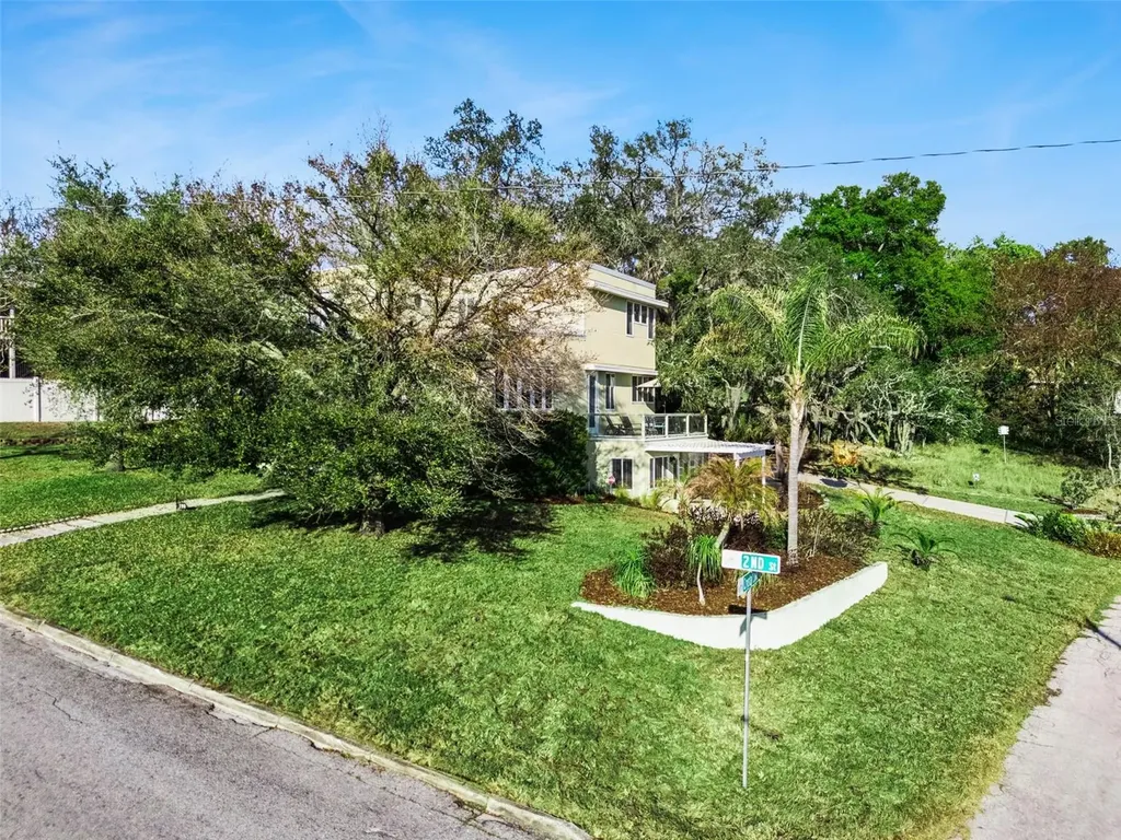 190 Crystal Lake Drive Clermont FL 34711