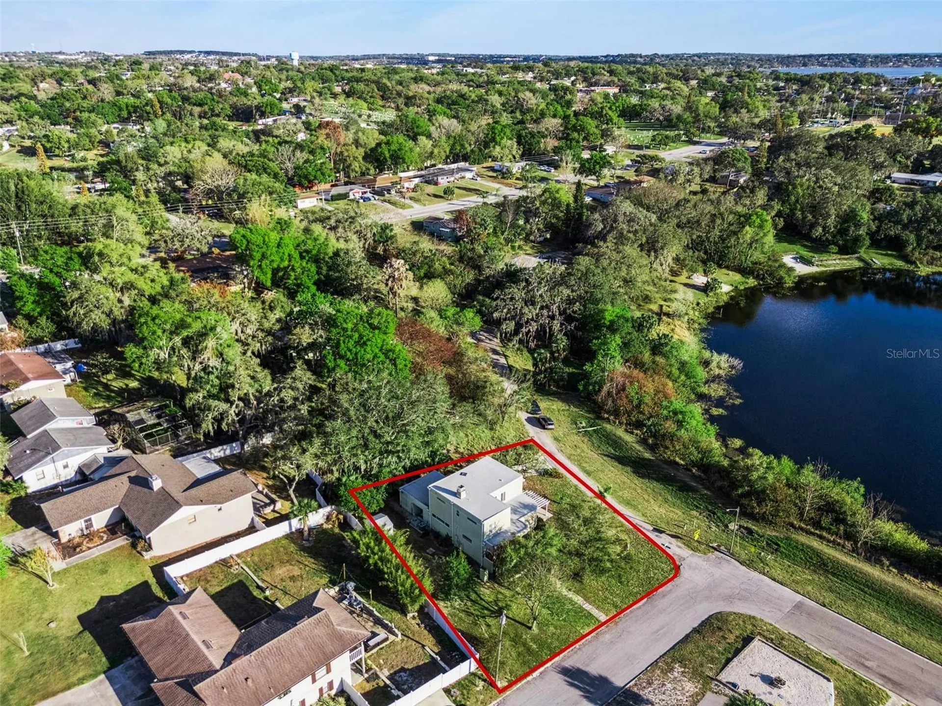 190 Crystal Lake Drive Clermont FL 34711