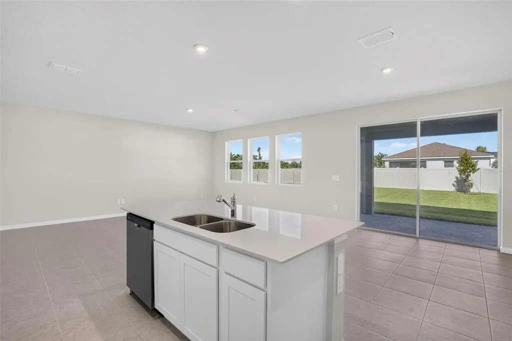 5628 Skylight Way Palmetto FL 34221