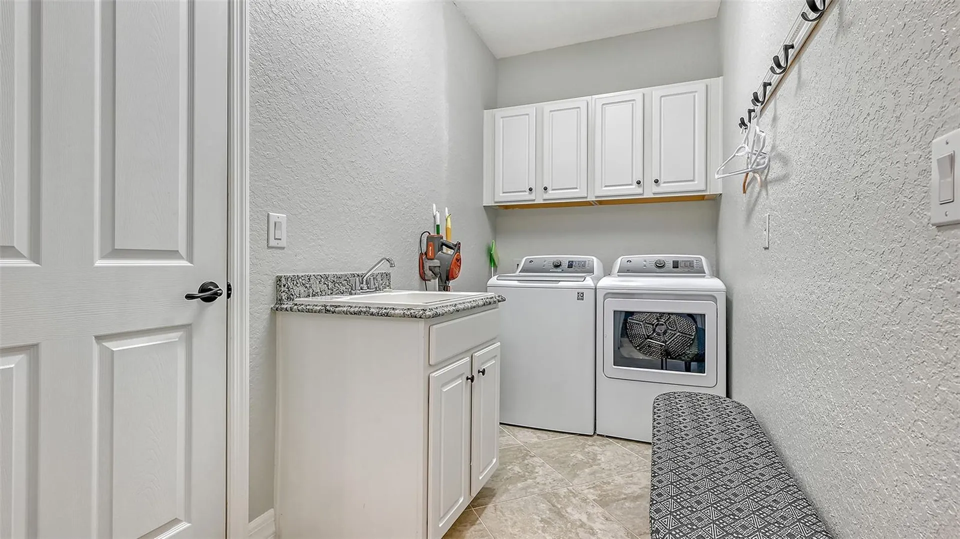 6137 Cessna Run Bradenton FL 34211