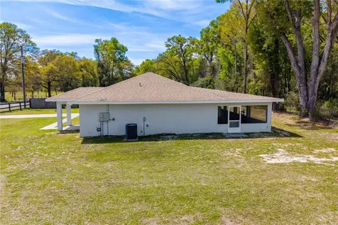 3630 W Strickland Avenue Bell FL 32619