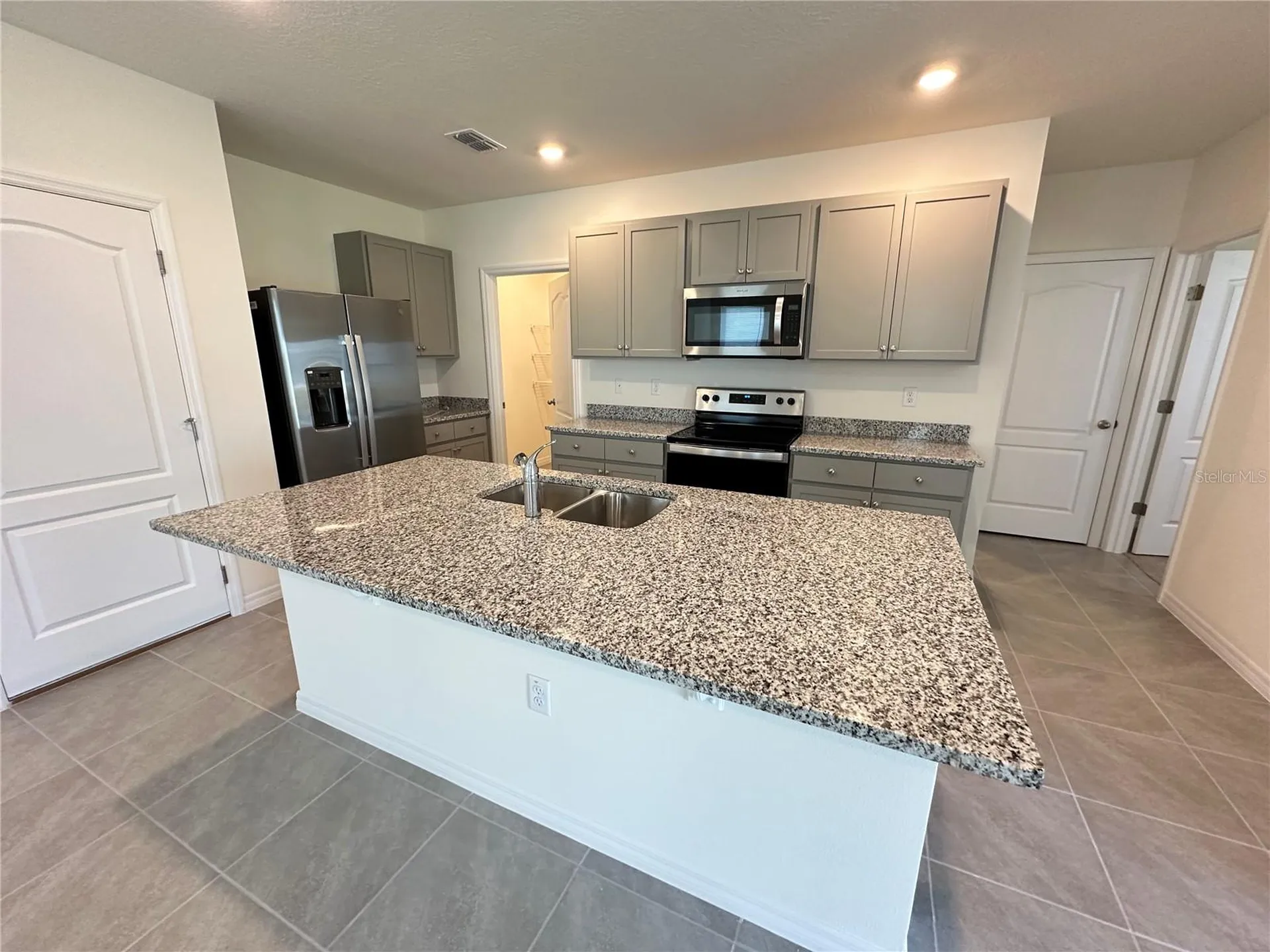 1169 Cascades Avenue Davenport FL 33837