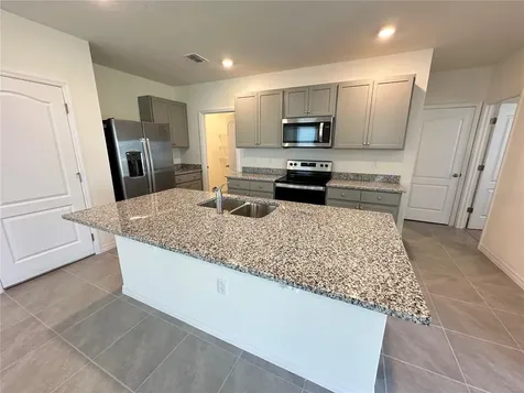 1169 Cascades Avenue Davenport FL 33837