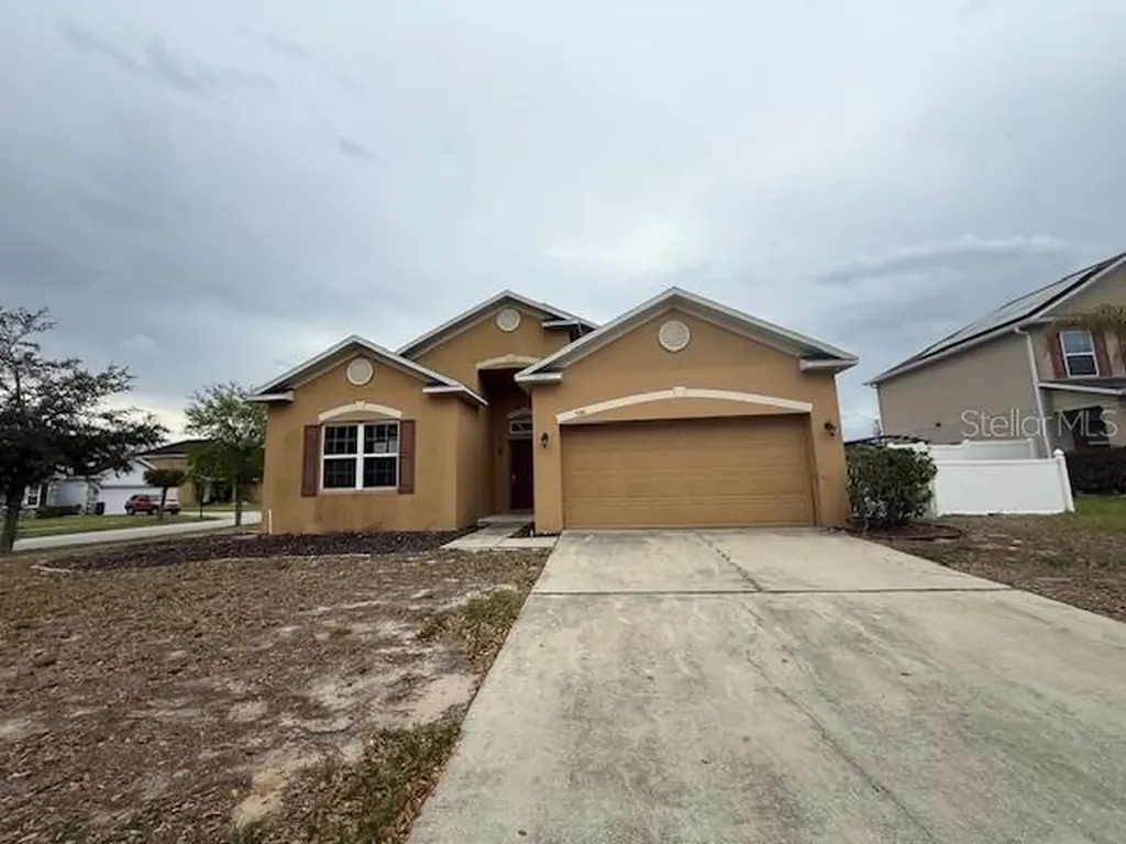 330 Gladesdale Street Haines City FL 33844