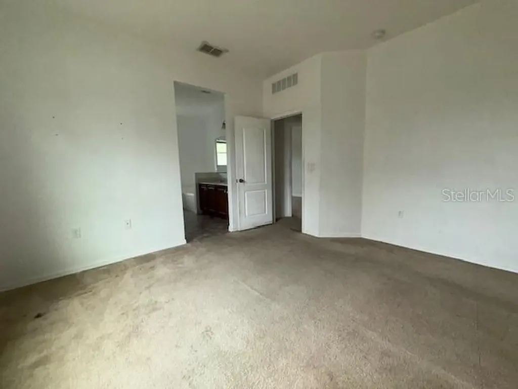330 Gladesdale Street Haines City FL 33844