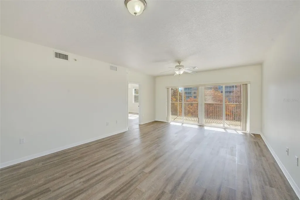 960 Starkey Road Largo FL 33771